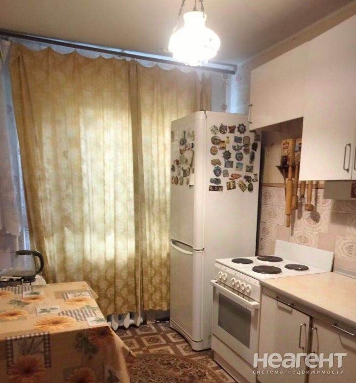 Продается Многокомнатная квартира, 75,4 м²