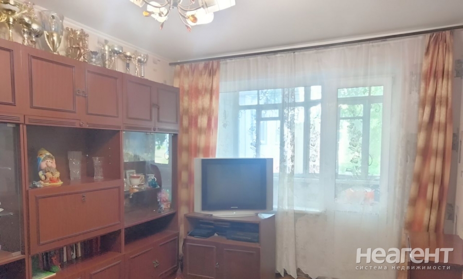 Продается Многокомнатная квартира, 75,4 м²