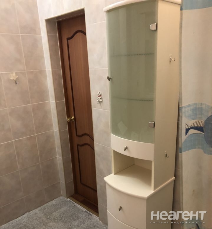 Сдается Многокомнатная квартира, 68 м²