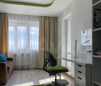 Продается Многокомнатная квартира, 131 м²