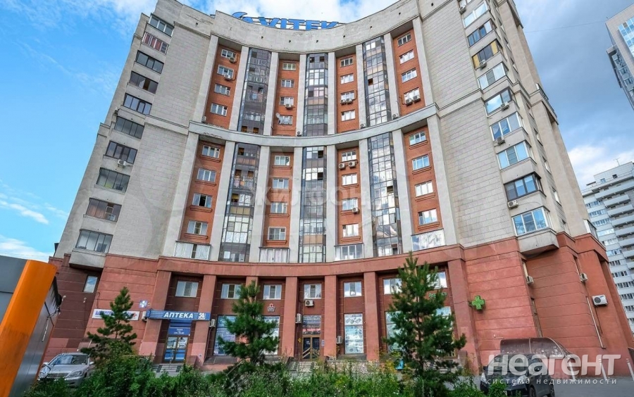 Продается Многокомнатная квартира, 128 м²