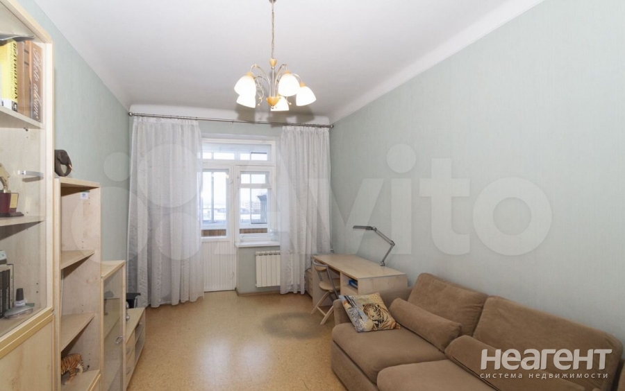 Продается 3-х комнатная квартира, 77 м²