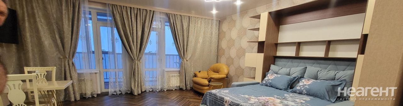 Сдается 1-комнатная квартира, 50 м²