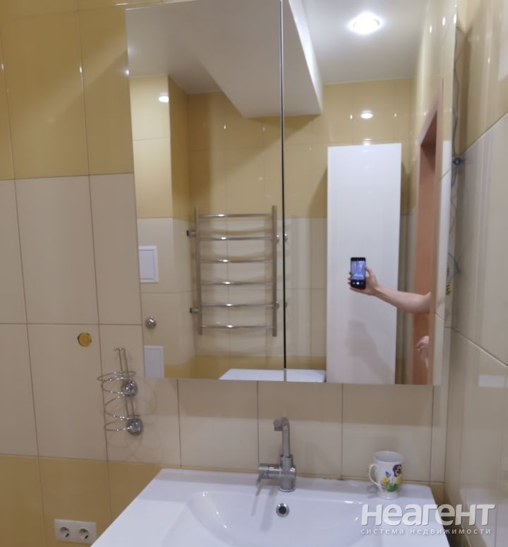 Сдается Многокомнатная квартира, 75 м²