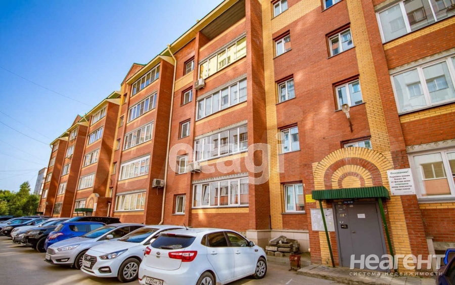 Продается Многокомнатная квартира, 99,2 м²