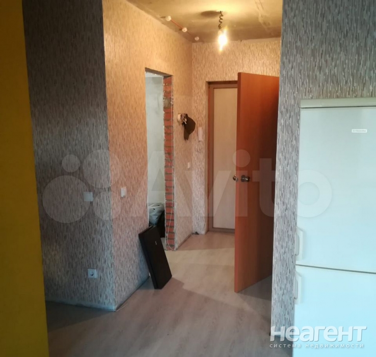 Продается 1-комнатная квартира, 38,2 м²