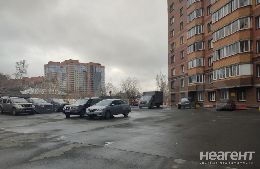 Продается 1-комнатная квартира, 45,6 м²