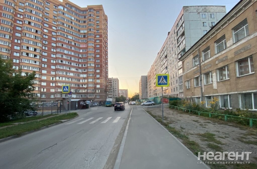 Продается 1-комнатная квартира, 45,6 м²