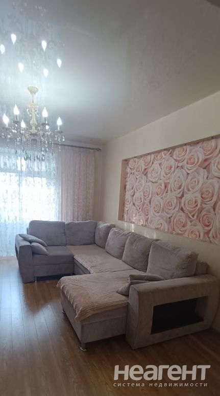 Продается Многокомнатная квартира, 98 м²