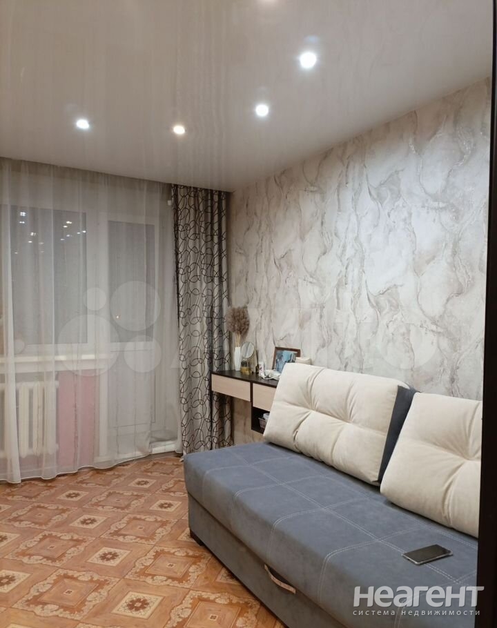 Продается Многокомнатная квартира, 61,7 м²