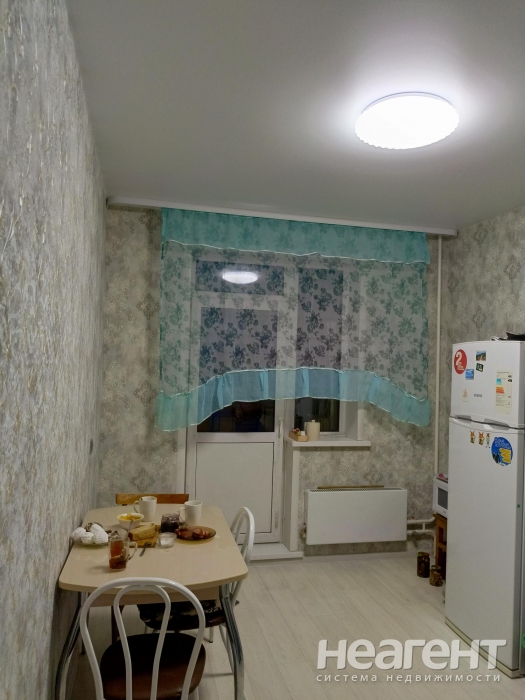 Продается 1-комнатная квартира, 40 м²