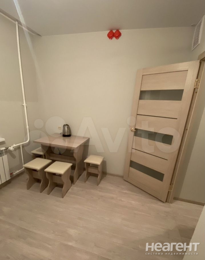 Сдается 1-комнатная квартира, 41 м²