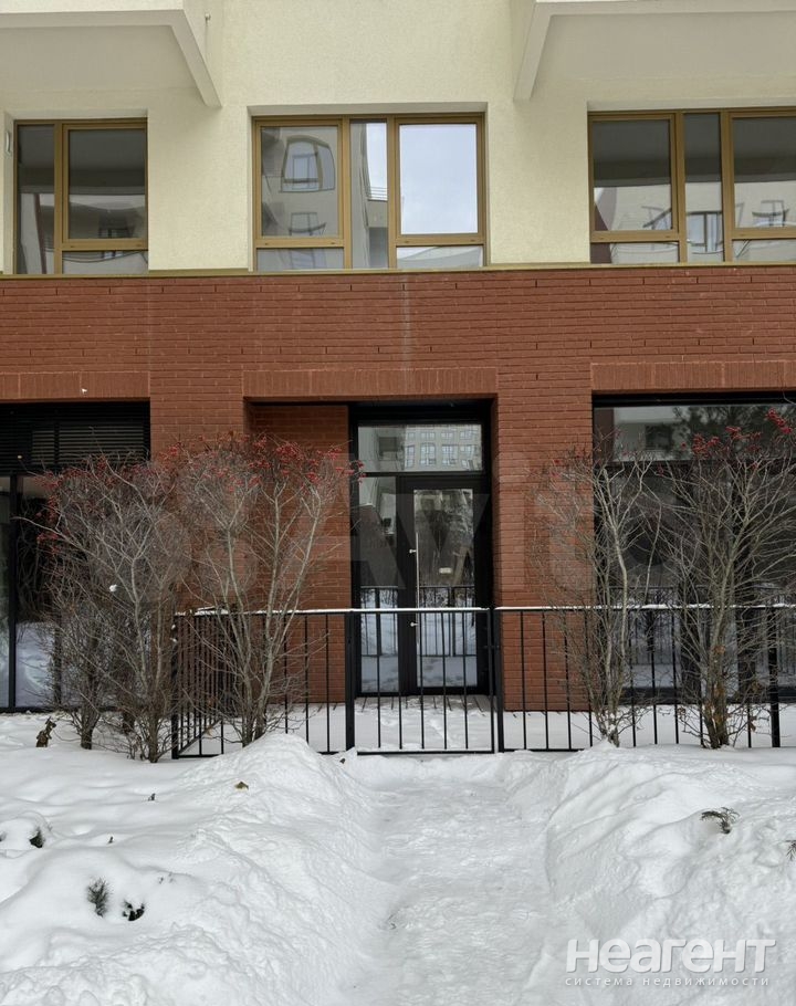 Продается 3-х комнатная квартира, 106 м²