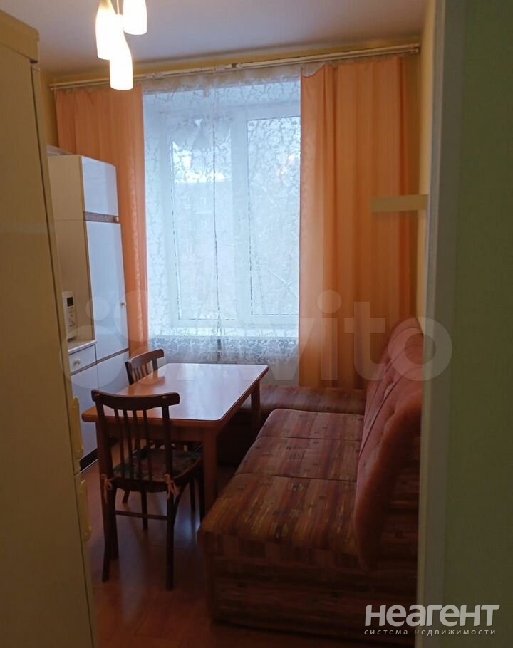 Продается 1-комнатная квартира, 40 м²