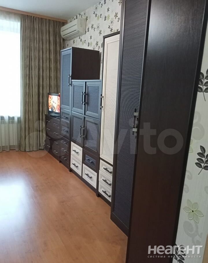 Продается 1-комнатная квартира, 40 м²