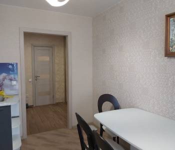 Сдается 1-комнатная квартира, 46 м²