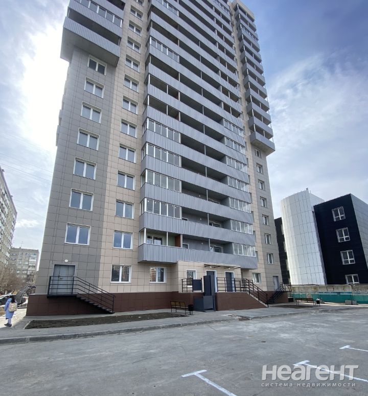 Продается 3-х комнатная квартира, 104 м²