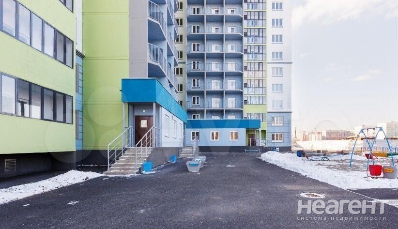 Продается 1-комнатная квартира, 42,7 м²