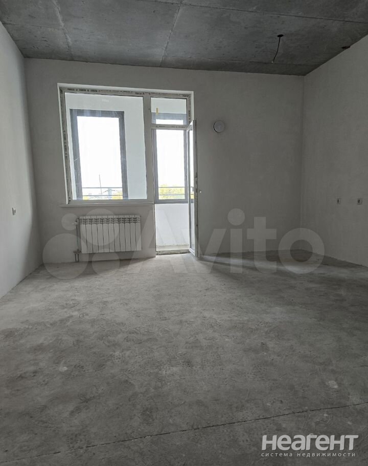 Продается 1-комнатная квартира, 32 м²