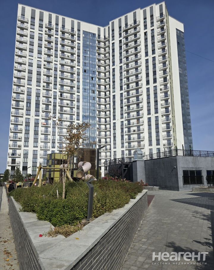 Продается 1-комнатная квартира, 32 м²