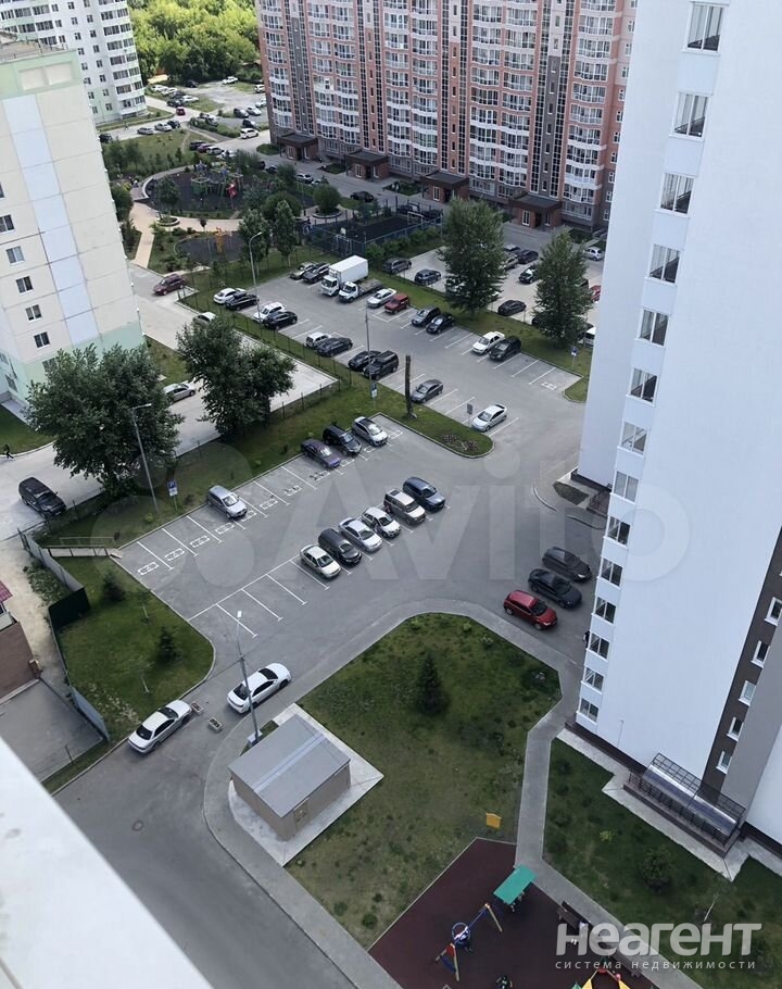 Продается 1-комнатная квартира, 30 м²