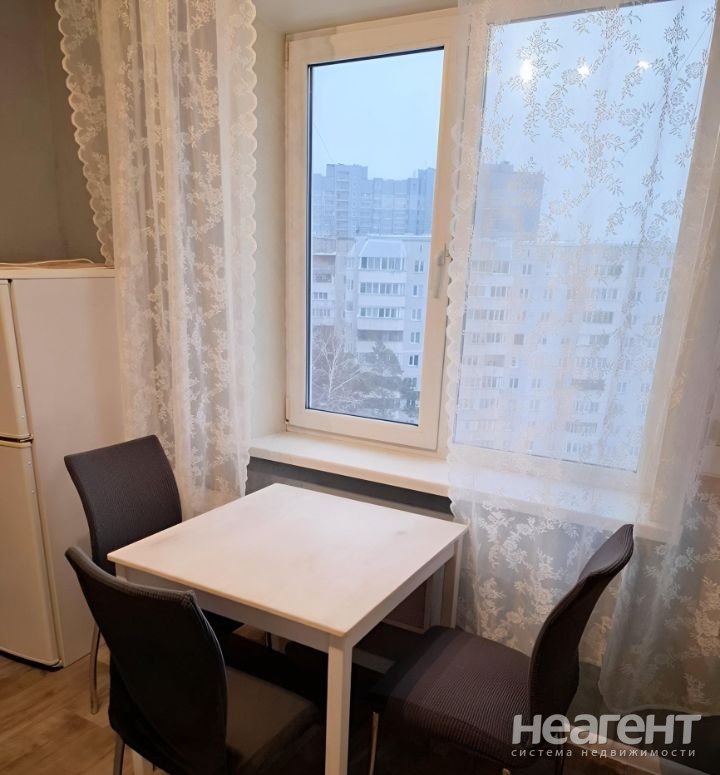 Сдается 1-комнатная квартира, 37 м²