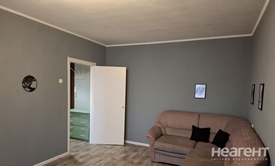 Сдается 1-комнатная квартира, 37 м²