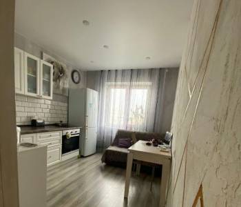 Продается 1-комнатная квартира, 37,3 м²