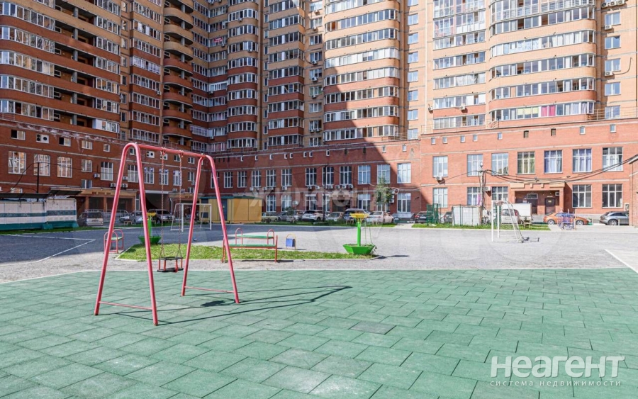 Продается 2-х комнатная квартира, 67,7 м²