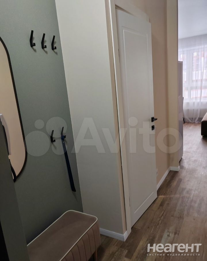 Сдается 1-комнатная квартира, 40 м²