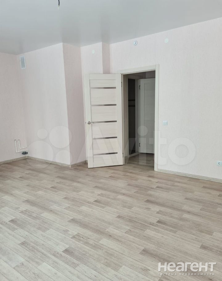 Продается 1-комнатная квартира, 30,8 м²