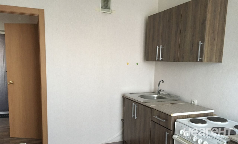 Продается 1-комнатная квартира, 33 м²