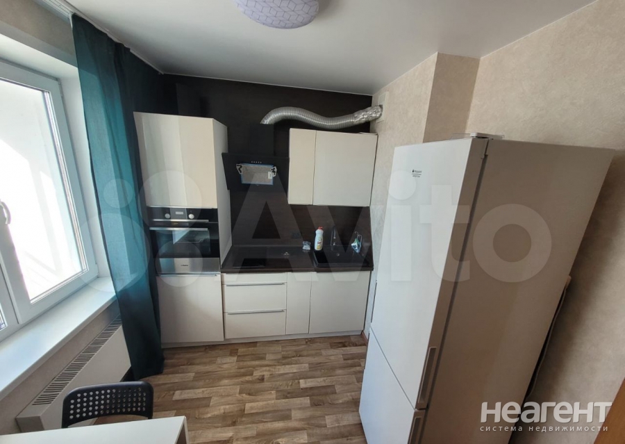 Сдается 1-комнатная квартира, 38 м²