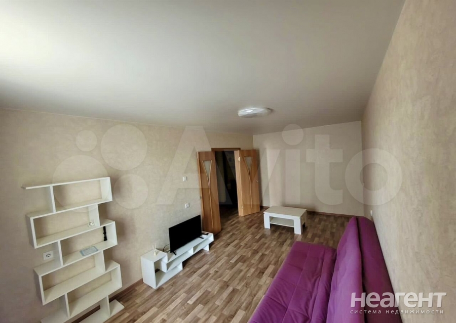 Сдается 1-комнатная квартира, 38 м²