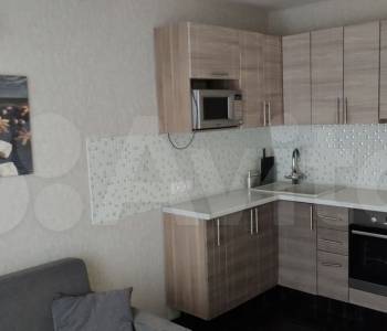 Продается 1-комнатная квартира, 42 м²