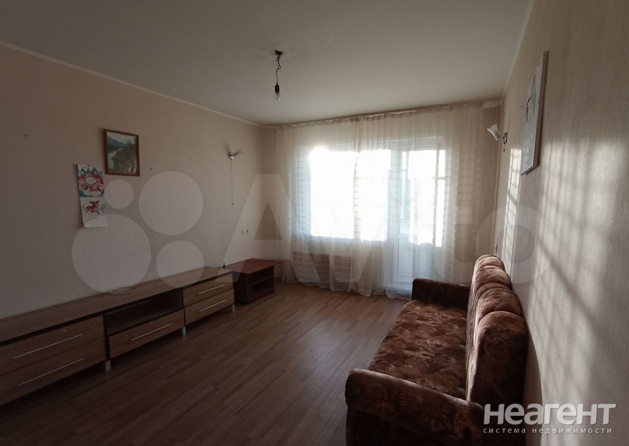 Продается 1-комнатная квартира, 38,1 м²