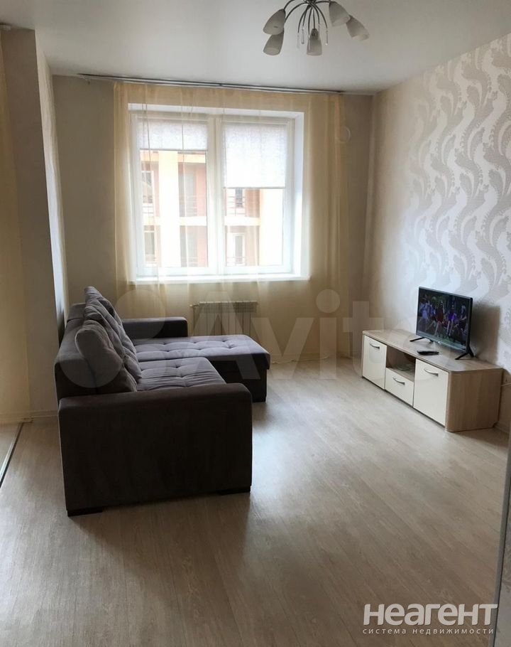 Продается 1-комнатная квартира, 40 м²