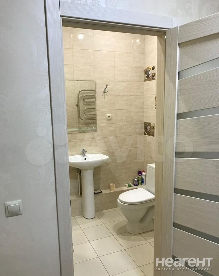 Продается 1-комнатная квартира, 40 м²