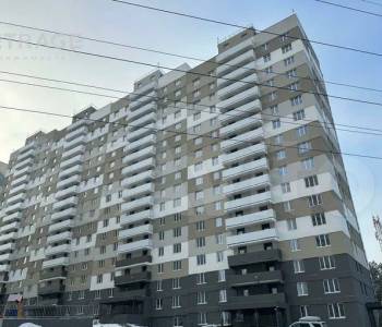 Продается 1-комнатная квартира, 42 м²