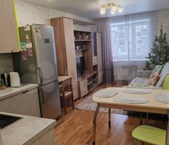 Продается 1-комнатная квартира, 42,7 м²