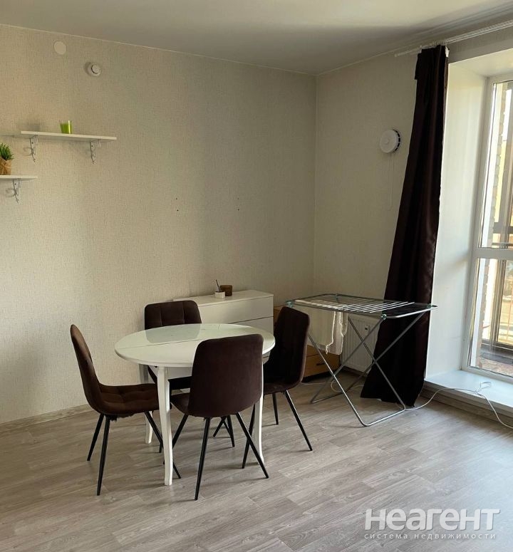 Сдается 1-комнатная квартира, 26,8 м²