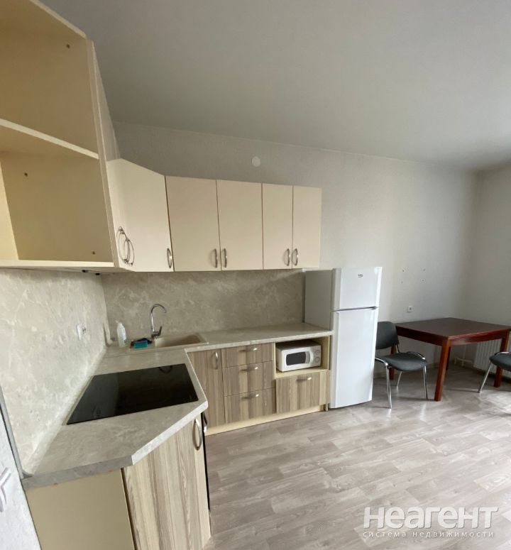 Сдается Многокомнатная квартира, 61 м²