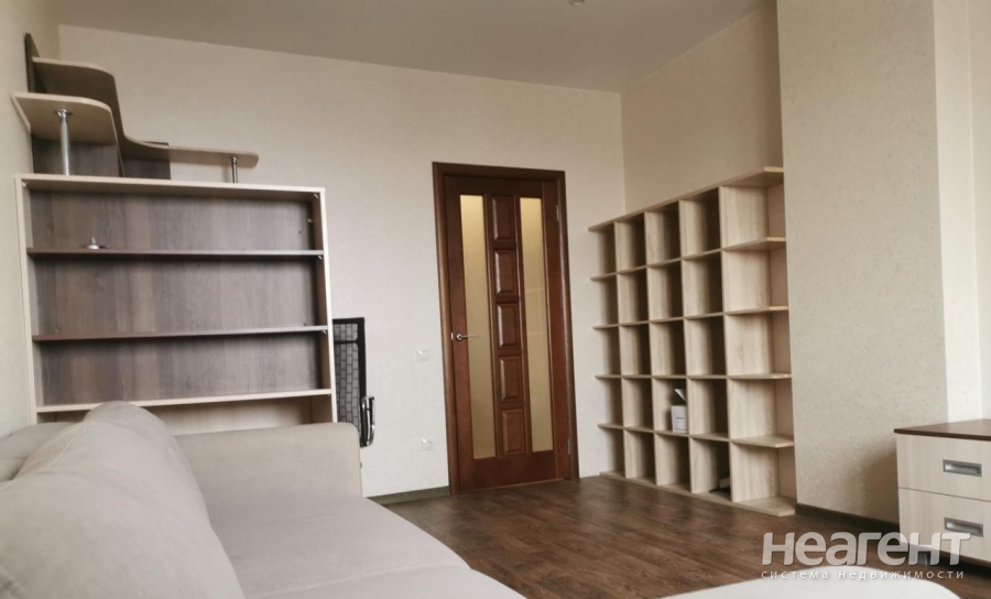 Сдается 1-комнатная квартира, 40 м²