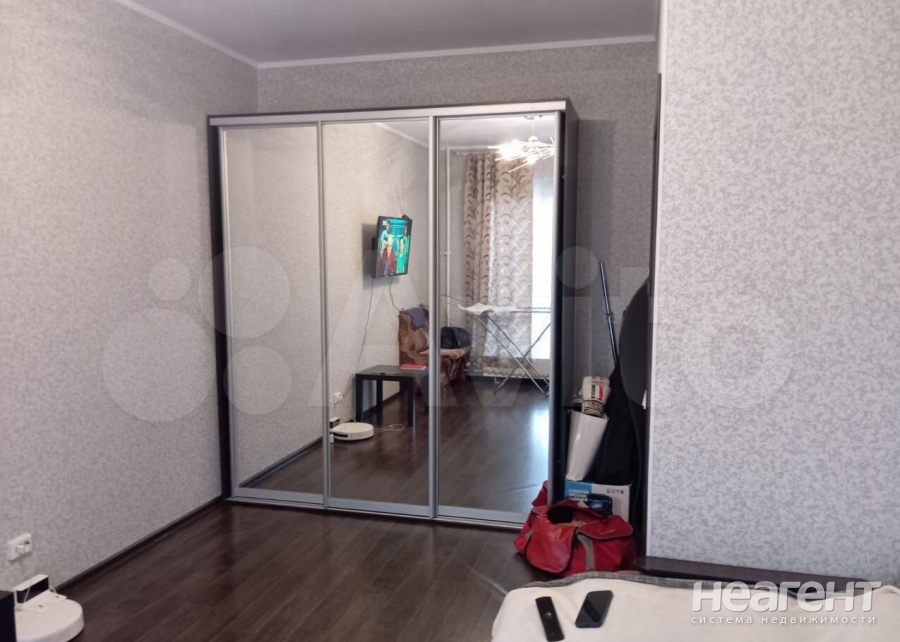 Продается 1-комнатная квартира, 32,5 м²