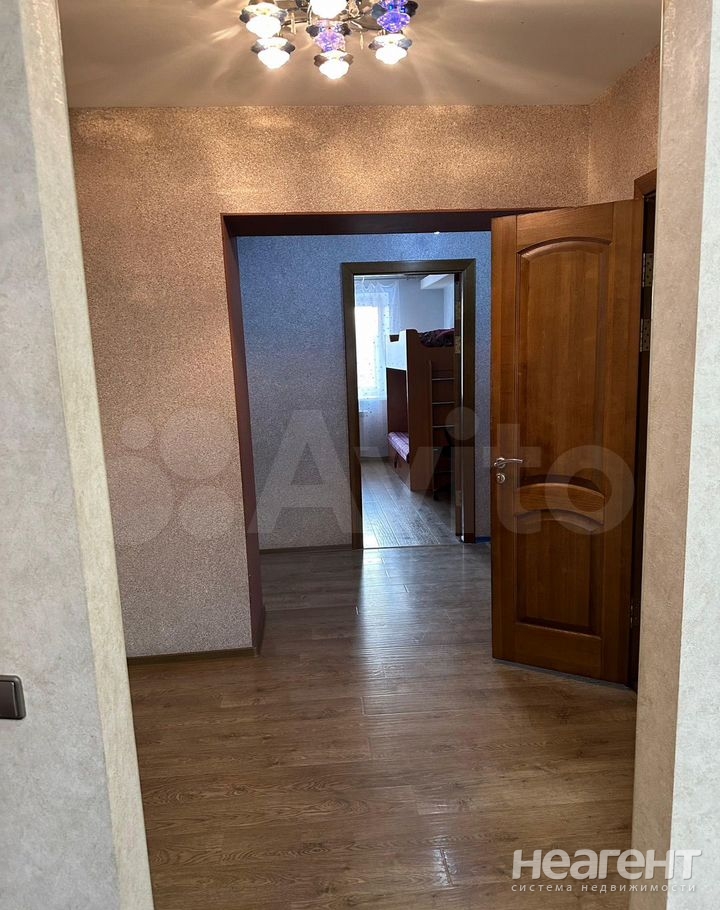 Сдается Многокомнатная квартира, 80 м²