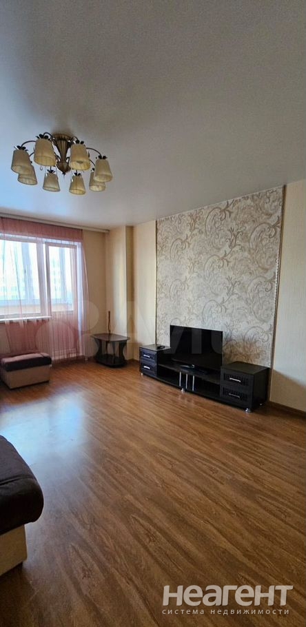 Сдается Многокомнатная квартира, 92,2 м²