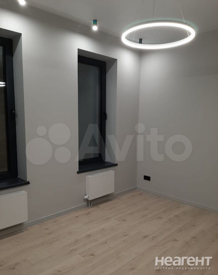 Продается 3-х комнатная квартира, 77 м²