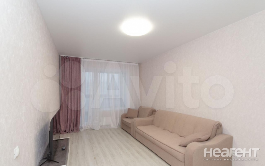 Сдается 1-комнатная квартира, 43,9 м²