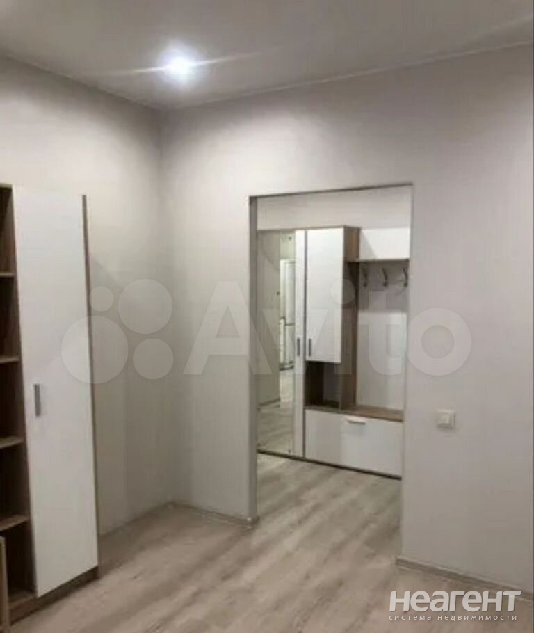 Сдается 1-комнатная квартира, 40 м²