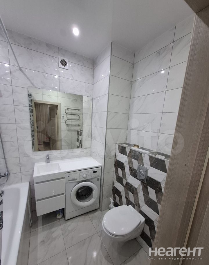 Сдается 1-комнатная квартира, 40 м²